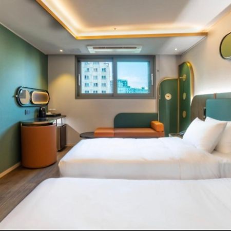 L&L Central Hotel Чеджу Екстериор снимка