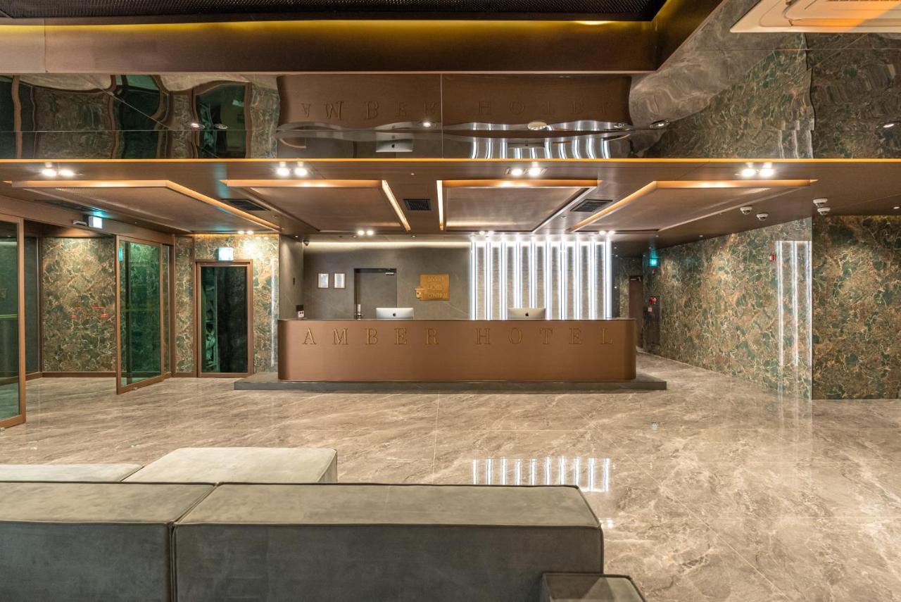 L&L Central Hotel Чеджу Екстериор снимка