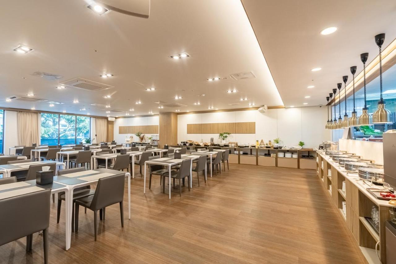 L&L Central Hotel Чеджу Екстериор снимка