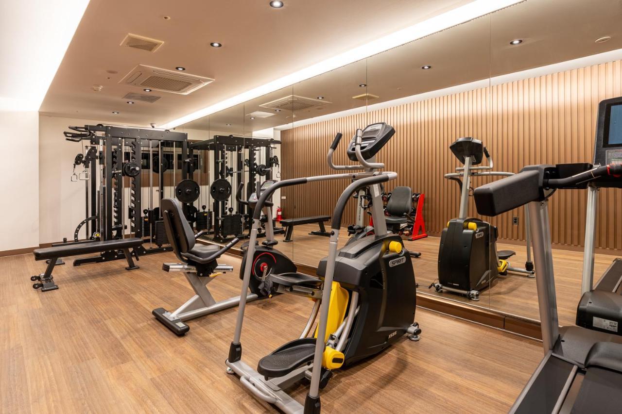 L&L Central Hotel Чеджу Екстериор снимка