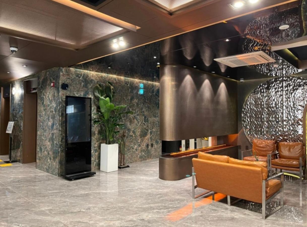 L&L Central Hotel Чеджу Екстериор снимка