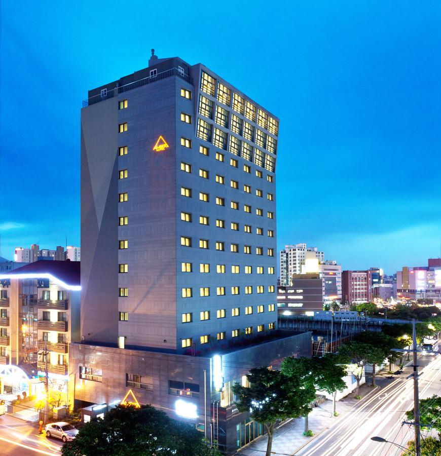 L&L Central Hotel Чеджу Екстериор снимка